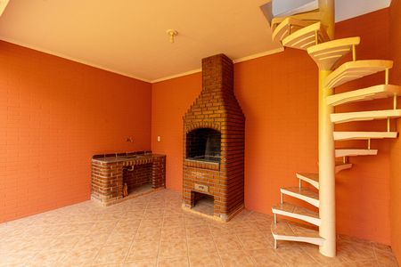 Casa para alugar com 241m², 3 quartos e 4 vagas Casa para alugar com 241m², 3 quartos e 4 vagasChurrasqueira