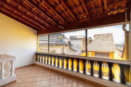Casa para alugar com 241m², 3 quartos e 4 vagas Casa para alugar com 241m², 3 quartos e 4 vagasVaranda