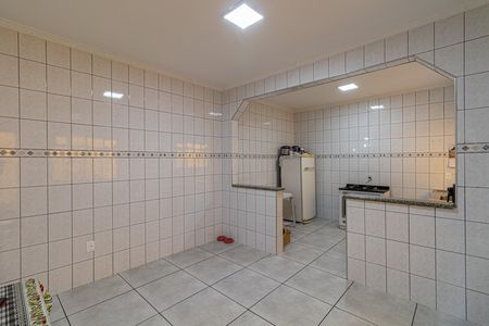 Casa para alugar com 241m², 3 quartos e 4 vagas Casa para alugar com 241m², 3 quartos e 4 vagasCozinha