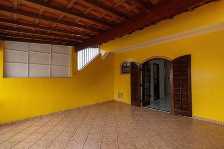 Casa para alugar com 241m², 3 quartos e 4 vagas Casa para alugar com 241m², 3 quartos e 4 vagasVaranda Suíte