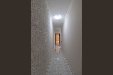 Casa para alugar com 241m², 3 quartos e 4 vagas Casa para alugar com 241m², 3 quartos e 4 vagasCorredor