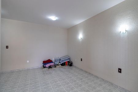 Casa para alugar com 241m², 3 quartos e 4 vagas Casa para alugar com 241m², 3 quartos e 4 vagasSuíte
