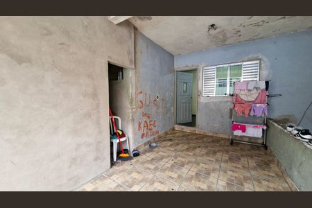 Casa à venda com 32m², 1 quarto e sem vaga Casa à venda com 32m², 1 quarto e sem vagaQuintal