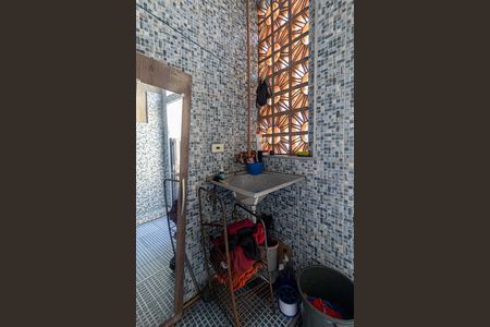 Casa à venda com 340m², 5 quartos e 5 vagasCasa 1 Área de Serviço