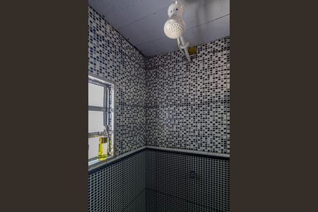 Casa à venda com 340m², 5 quartos e 5 vagasCasa 1 Banheiro