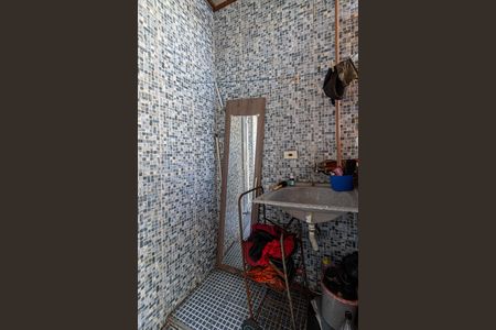 Casa à venda com 340m², 5 quartos e 5 vagasCasa 1 Área de ServiçoCasa 1 Área de Serviço