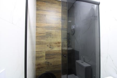 banheiro de apartamento para alugar com 2 quartos, 40m² em Jardim Nordeste, São Paulo