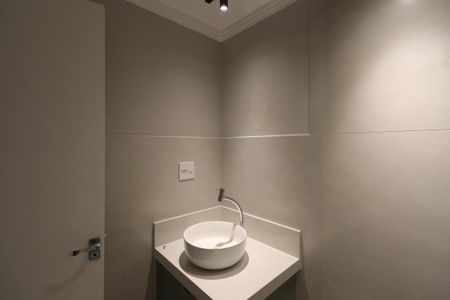 Apartamento à venda com 63m², 3 quartos e 1 vaga Apartamento à venda com 63m², 3 quartos e 1 vagaBanheiro Social