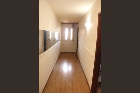 Apartamento para alugar com 178m², 3 quartos e sem vagaCorredor