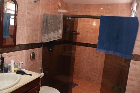 Apartamento para alugar com 178m², 3 quartos e sem vagaBanheiro da Suíte