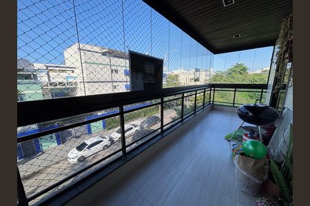 Apartamento para alugar com 81m², 2 quartos e 1 vaga Apartamento para alugar com 81m², 2 quartos e 1 vagaVaranda