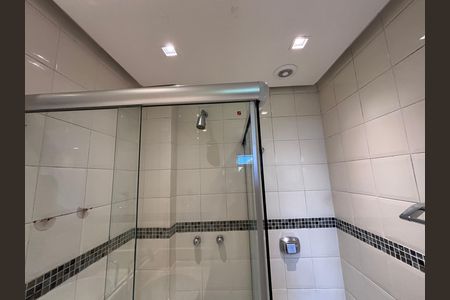 Apartamento para alugar com 81m², 2 quartos e 1 vaga Apartamento para alugar com 81m², 2 quartos e 1 vagaBanheiro do Quarto 2