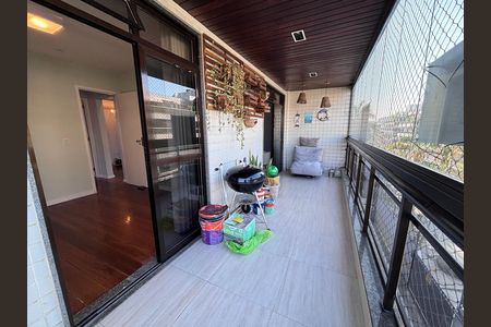 Apartamento para alugar com 81m², 2 quartos e 1 vaga Apartamento para alugar com 81m², 2 quartos e 1 vagaVaranda