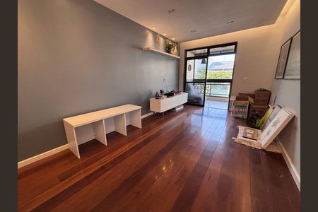 Apartamento para alugar com 81m², 2 quartos e 1 vaga Apartamento para alugar com 81m², 2 quartos e 1 vagaSala