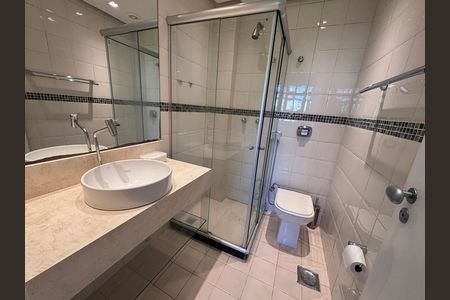 Apartamento para alugar com 81m², 2 quartos e 1 vaga Apartamento para alugar com 81m², 2 quartos e 1 vagaBanheiro do Quarto 2