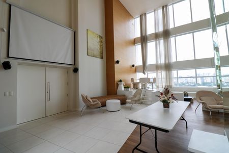 Apartamento para alugar com 85m², 1 quarto e 2 vagas Apartamento para alugar com 85m², 1 quarto e 2 vagasÁrea comum - Salão de festas