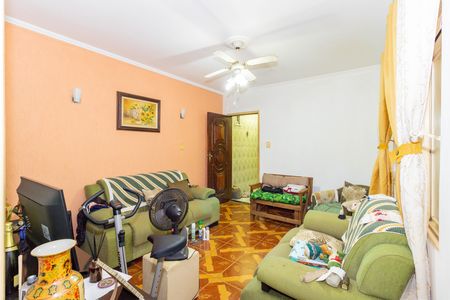 Casa à venda com 231m², 2 quartos e 3 vagasSala