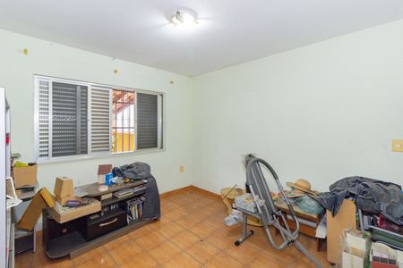 Casa à venda com 231m², 2 quartos e 3 vagasQuarto 2