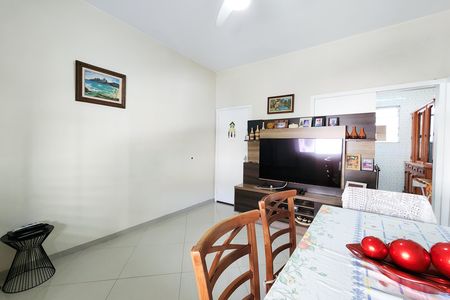 Apartamento à venda com 56m², 2 quartos e 1 vaga Apartamento à venda com 56m², 2 quartos e 1 vagaSala