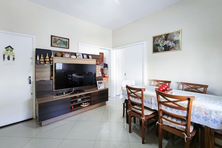 Apartamento à venda com 56m², 2 quartos e 1 vaga Apartamento à venda com 56m², 2 quartos e 1 vagaSala