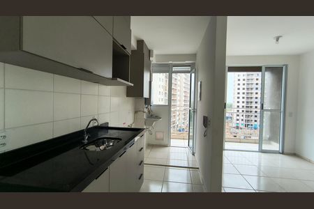 Apartamento para alugar com 51m², 2 quartos e 1 vaga Apartamento para alugar com 51m², 2 quartos e 1 vagaCozinha e Área de Serviço