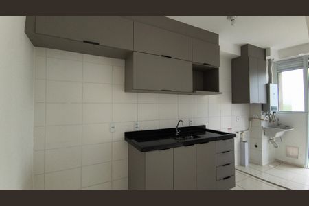 Apartamento para alugar com 51m², 2 quartos e 1 vaga Apartamento para alugar com 51m², 2 quartos e 1 vagaCozinha e Área de Serviço
