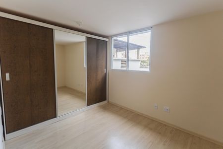Apartamento à venda com 65m², 2 quartos e 2 vagas Apartamento à venda com 65m², 2 quartos e 2 vagasSuíte