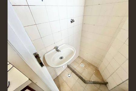 Apartamento à venda com 82m², 3 quartos e 2 vagasBanheiro de serviço