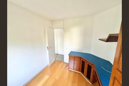 Apartamento à venda com 82m², 3 quartos e 2 vagasQuarto 2