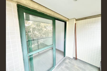 Apartamento à venda com 82m², 3 quartos e 2 vagasVaranda da Sala