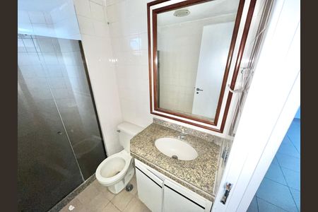 Apartamento à venda com 82m², 3 quartos e 2 vagasBanheiro