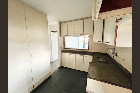 Apartamento à venda com 82m², 3 quartos e 2 vagasCozinha