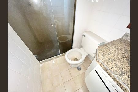 Apartamento à venda com 82m², 3 quartos e 2 vagasBanheiro