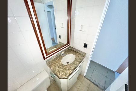 Apartamento à venda com 82m², 3 quartos e 2 vagasBanheiro