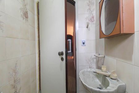 Casa para alugar com 159m², 3 quartos e 2 vagasBanheiro 1