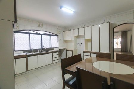 Casa para alugar com 159m², 3 quartos e 2 vagasCozinha