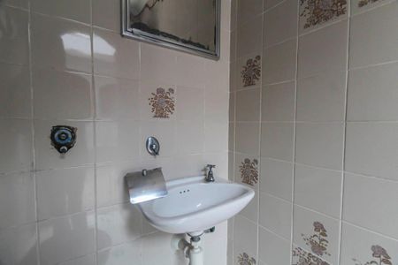 Casa para alugar com 159m², 3 quartos e 2 vagasBanheiro de Serviço