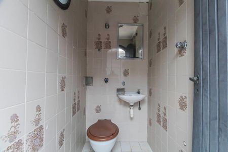 Casa para alugar com 159m², 3 quartos e 2 vagasBanheiro de Serviço
