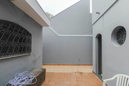 Casa para alugar com 159m², 3 quartos e 2 vagasQuintal