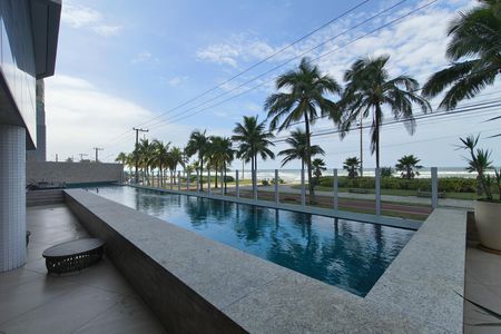 Apartamento para alugar com 117m², 3 quartos e 2 vagas Apartamento para alugar com 117m², 3 quartos e 2 vagasÁrea comum - Piscina