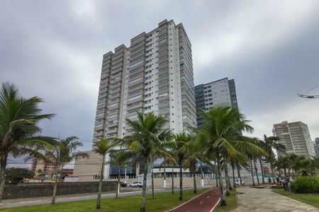 Apartamento para alugar com 117m², 3 quartos e 2 vagas Apartamento para alugar com 117m², 3 quartos e 2 vagasFachada
