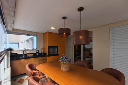 Apartamento para alugar com 117m², 3 quartos e 2 vagas Apartamento para alugar com 117m², 3 quartos e 2 vagasSacada