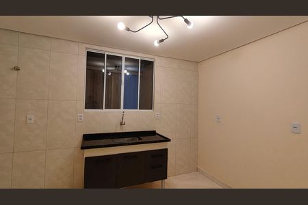 Casa para alugar com 1 quarto, 26m² em Vila Bancaria Munhoz, São Paulo
