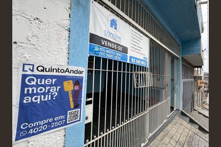 Casa à venda com 218m², 3 quartos e 2 vagas Casa à venda com 218m², 3 quartos e 2 vagasFachada com PLACA
