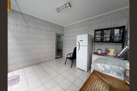 Casa à venda com 218m², 3 quartos e 2 vagas Casa à venda com 218m², 3 quartos e 2 vagasÁrea de Serviço