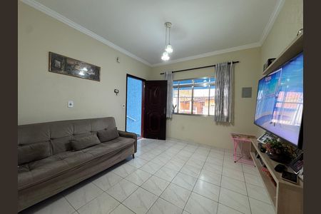 Casa à venda com 218m², 3 quartos e 2 vagas Casa à venda com 218m², 3 quartos e 2 vagasSala