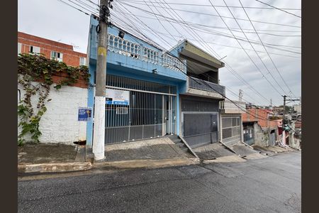 Fachada com PLACA de casa à venda com 3 quartos, 218m² em Jardim Roberto, Osasco