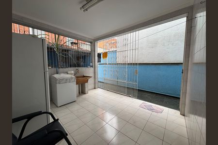 Casa à venda com 218m², 3 quartos e 2 vagas Casa à venda com 218m², 3 quartos e 2 vagasÁrea de Serviço