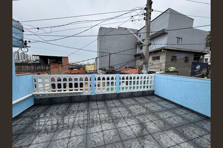 Casa à venda com 218m², 3 quartos e 2 vagas Casa à venda com 218m², 3 quartos e 2 vagasVaranda