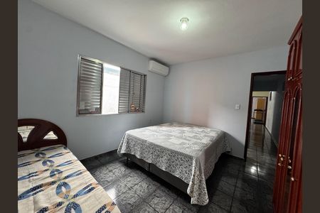 Quarto 1 de casa à venda com 3 quartos, 218m² em Jardim Roberto, Osasco